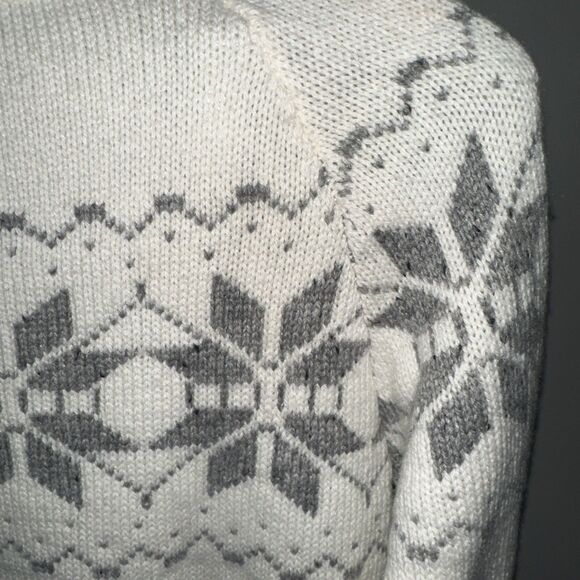 Woolrich Sweater Fair Isle Snowflake Long Sleeve Small  Wool Blend  Buttons - Picture 8 of 13